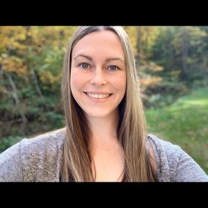 Meet your Posher, Brooke